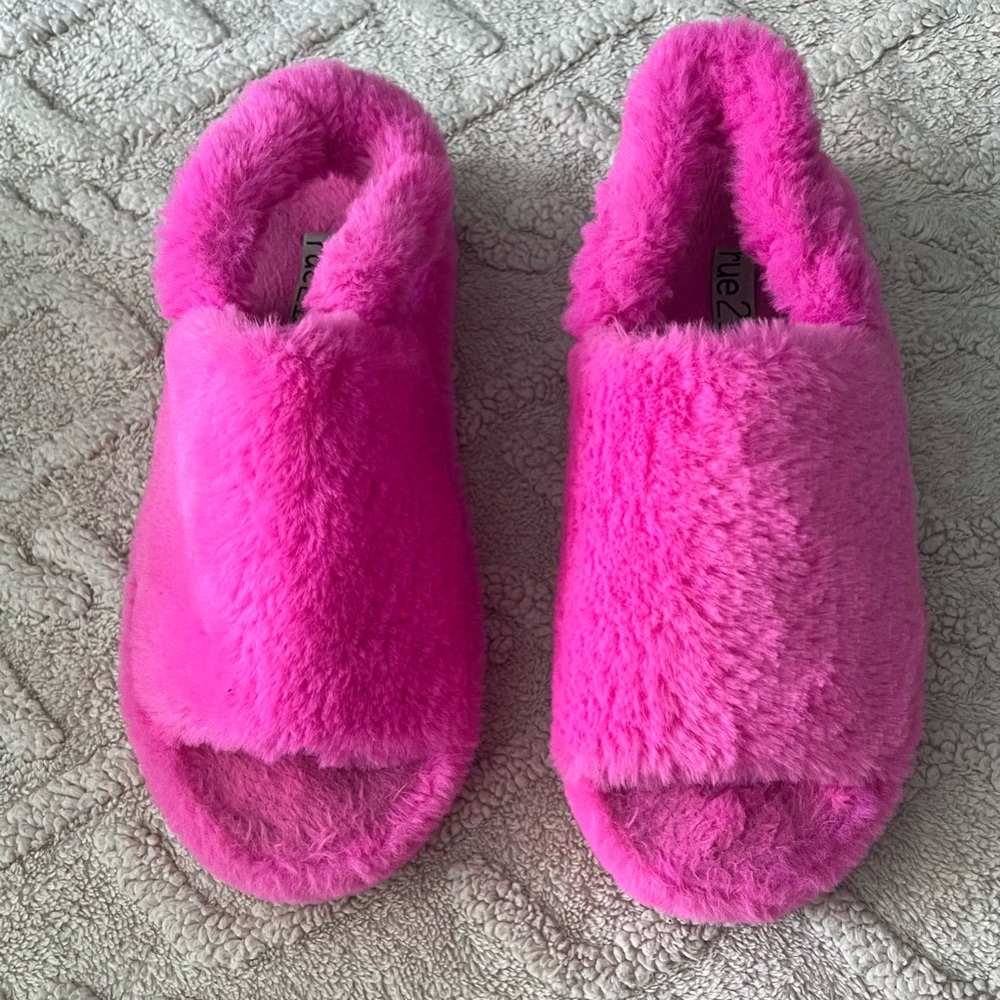 Women’s Hot Pink Fuzzy Slippers - Open Toe Heel Strap Slippers, Size 9